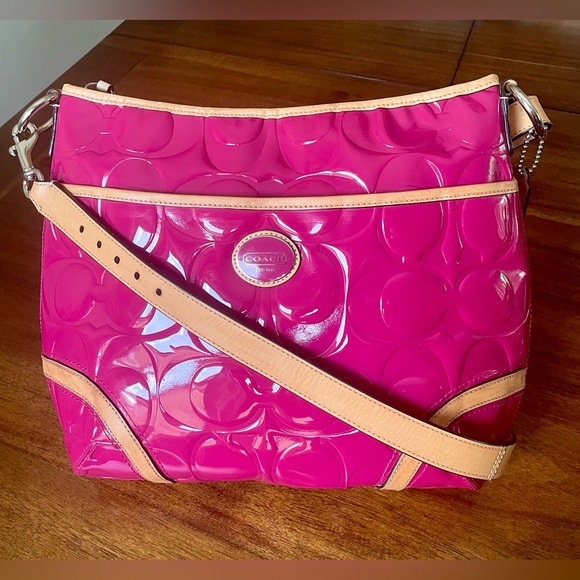 Coach Peyton Patent Leather Convertible Hobo Crossbody - Picture 8 of 15